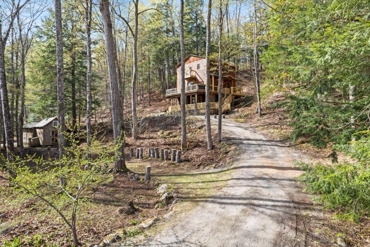 River Road Treehouse Retreat Warrensburg Kültér fotó